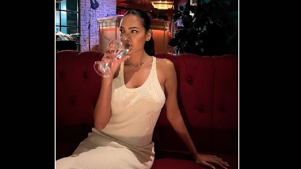 एक से बढ़कर एक पोज 