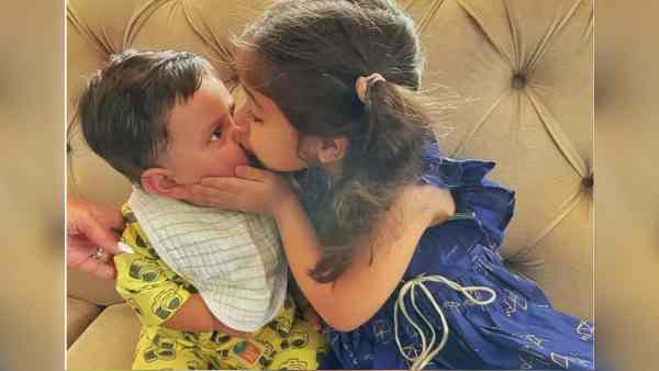 इनाया के साथ प्यारी सी तस्वीर