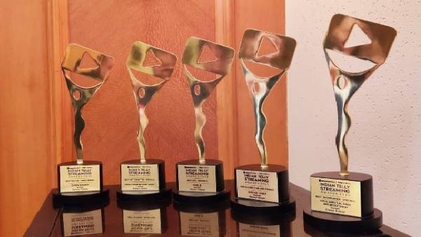 the-indian-telly-streaming-awards-2022-shefali-shah-starrer-human-wins-in-5-different-categories