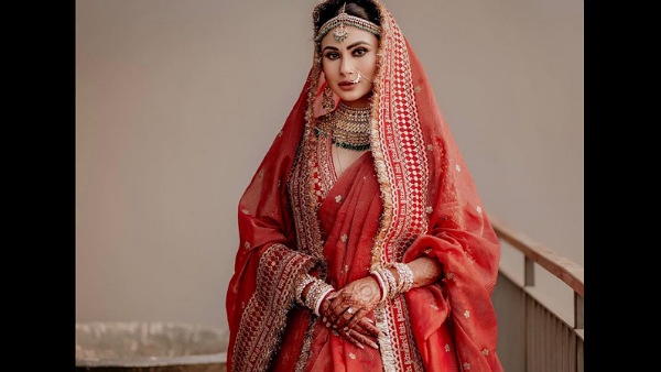 मौनी रॉय : 