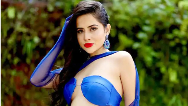 सोशल मीडिया पर खूब एक्टिव रहती हैं उर्फी जावेद