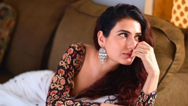 फातिमा बोलीं जूता सूंघने के लिए मजबूर