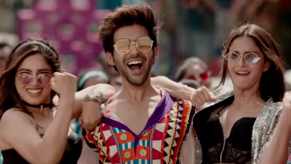 कार्तिक आर्यन और सुपर मॅाडल