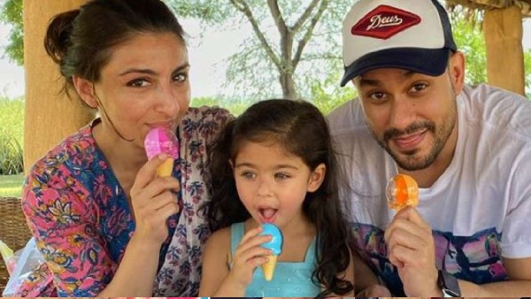 सोहा ने लिखा नोट सोहा ने लिखा नोट