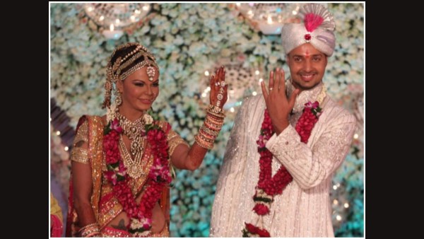 एनआरआई से सगाई से लेकर मीका सिंह संग कंट्रोवर्सी :