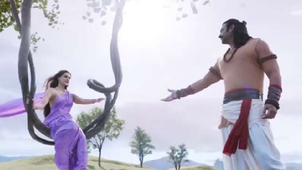 लाल हो गईं कृति सैनन