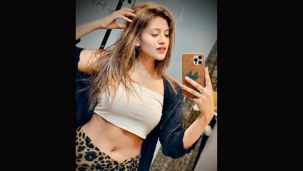 अंजलि अरोड़ा का डांस