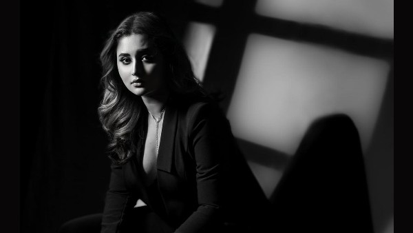 ब्लैक एंड व्हाइट फोटो 