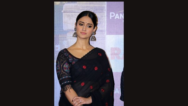 इलियाना डी‘क्रुज :