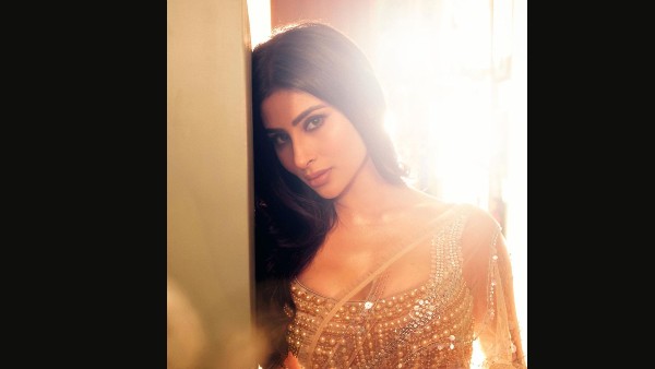 साड़ी में बरपाया कहर