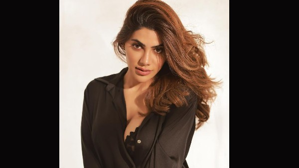 निक्की तंबोली फोटो निक्की तंबोली फोटो