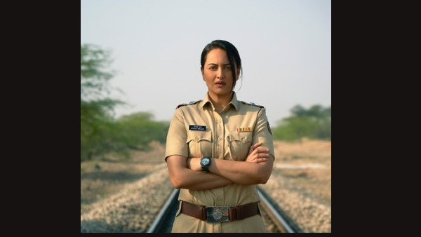 सोनाक्षी सिन्हा : सोनाक्षी सिन्हा :