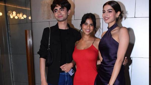 मुस्कुराते हुए दिया पोज