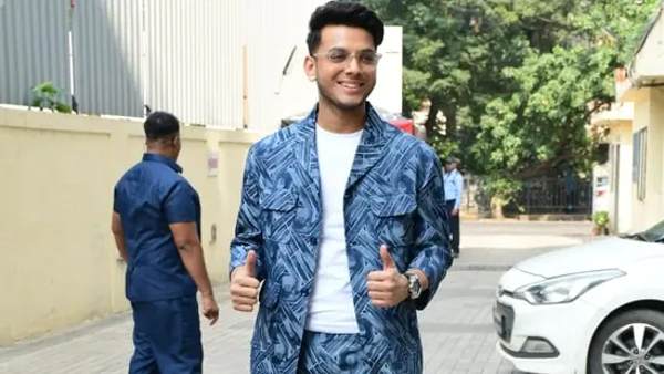 Q. आप अपने बारे में कुछ बताएं? एंटरटेनमेंट इंडस्ट्री में आना कब और कैसे हुआ? Q. आप अपने बारे में कुछ बताएं? एंटरटेनमेंट इंडस्ट्री में आना कब और कैसे हुआ?