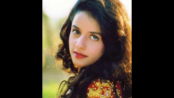 अंजली जठर :