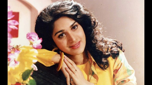 5 साल बाद रेखा की जगह...: 5 साल बाद रेखा की जगह...: