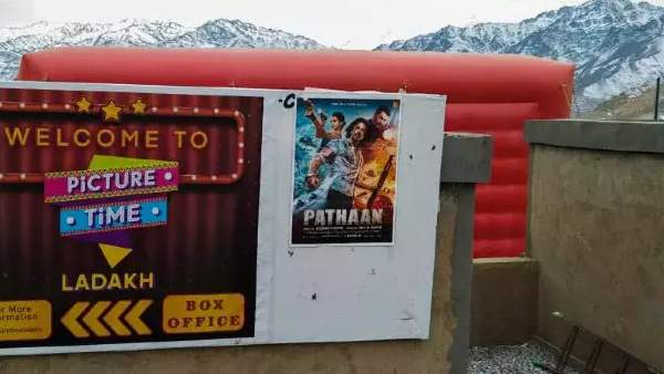 shahrukh-khan-s-pathaan-screened-at-the-world-s-highest-movie-theatre-see-photo