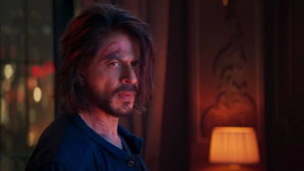 सिनेमाघर वालों को खुले तौर पर धमकी