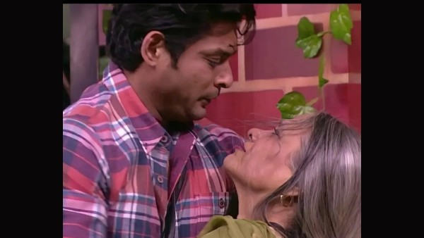 बिना सिद्धार्थ के अधूरी बिना सिद्धार्थ के अधूरी