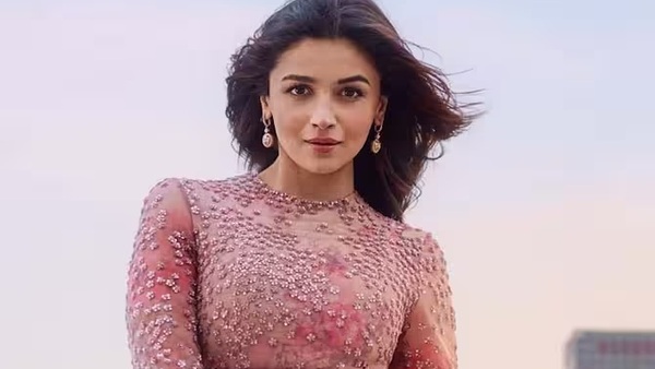 आलिया भट्ट :