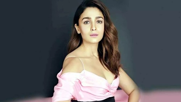 आलिया भट्ट :