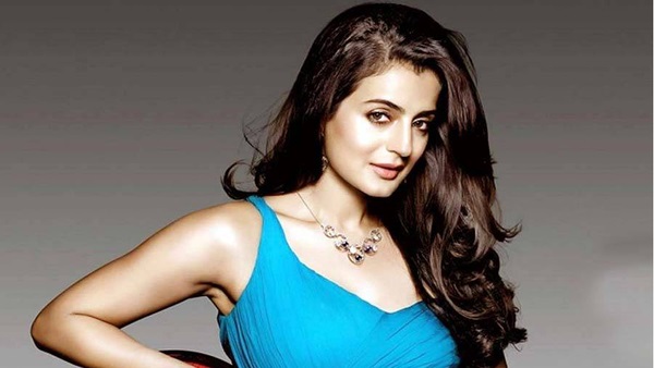 अमीषा पटेल : अमीषा पटेल :