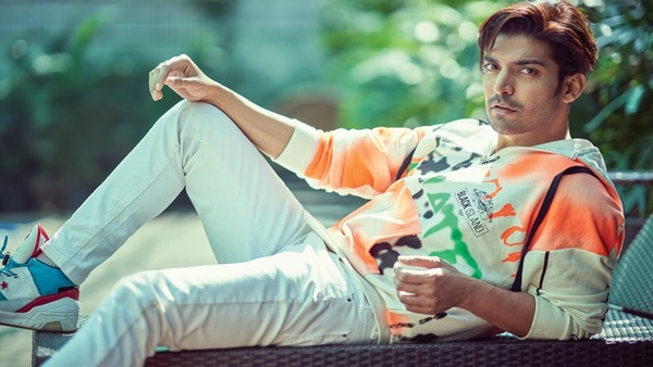 बिहार के छोटे से शहर से मुंबई तक का सफर : बिहार के छोटे से शहर से मुंबई तक का सफर :