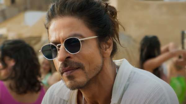 pathaan-holds-strongly-at-the-box-office-worldwide-collections-now-at-1020-crore-gross pathaan-holds-strongly-at-the-box-office-worldwide-collections-now-at-1020-crore-gross