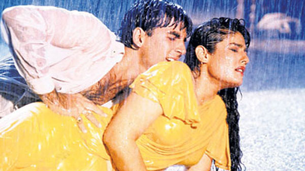 मोहरा फिल्म में हिट जोड़ी