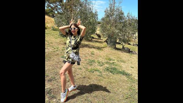 फ्लॉन्ट किया फिगर