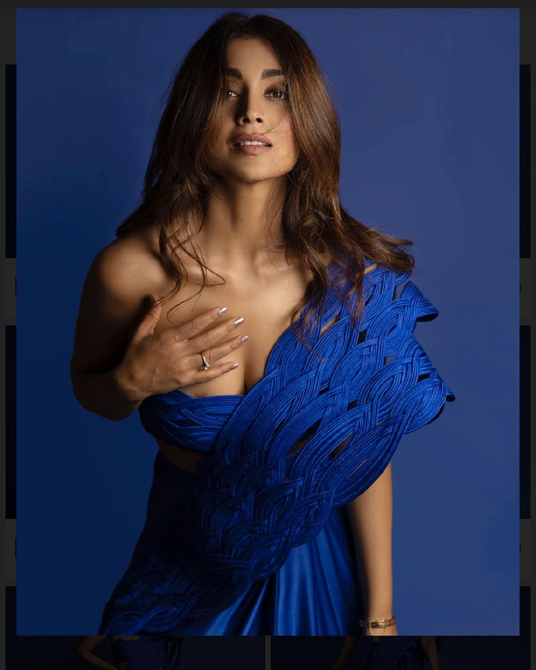 हाथ से बचाई इज्जत