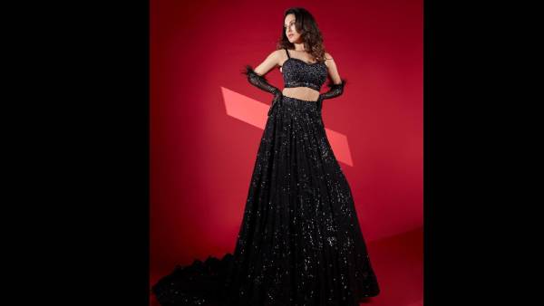 टोन्ड बॉडी को किया फ्लॉन्ट