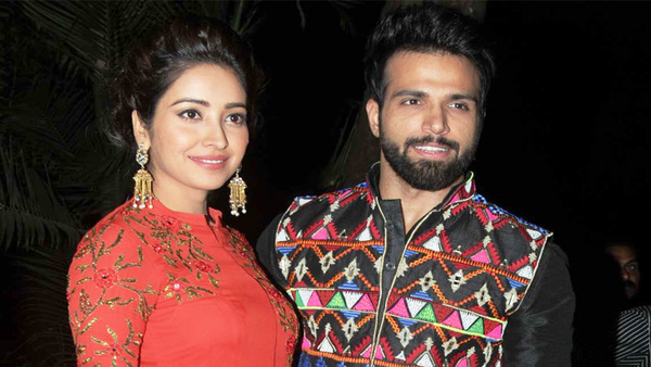 आशा नेगी-रित्विक धनजानी :