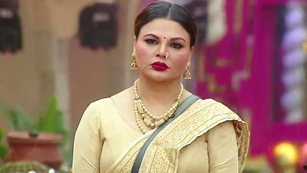 राखी सावंत :