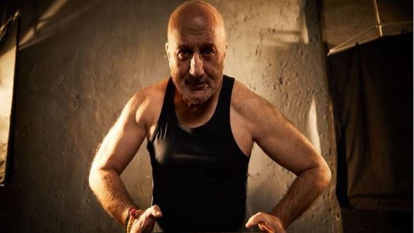 अनुपम खेर की कुल संपत्ति