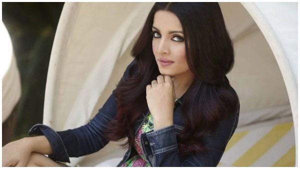 सेलिना जेटली ने पिता के लिए लिखा इमोशनल नोट, कहा- 'वह बिलकुल उनके जैसी दिखती हैं'