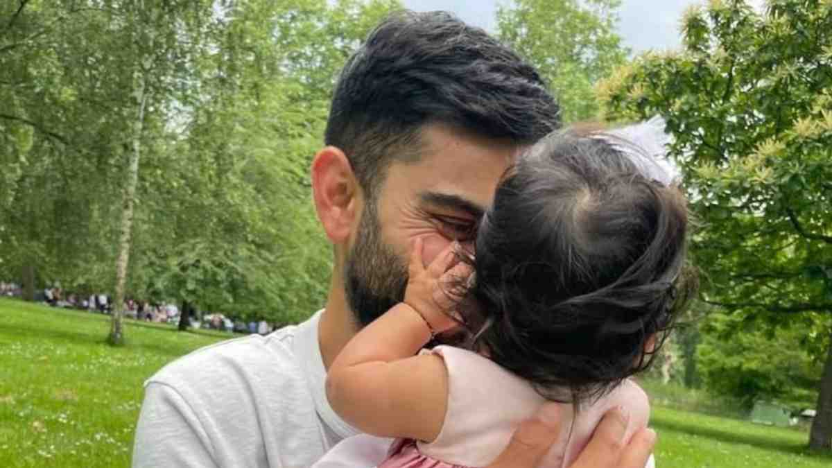 virat-kohli-shares-a-cute-swimming-pool-pic-with-daughter-vamika-fans-says-king-with-princess virat-kohli-shares-a-cute-swimming-pool-pic-with-daughter-vamika-fans-says-king-with-princess
