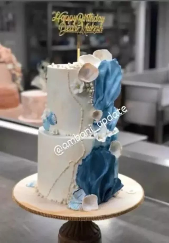 mukesh ambani birthday cake