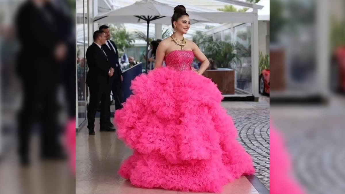 urvashi rautela urvashi rautela