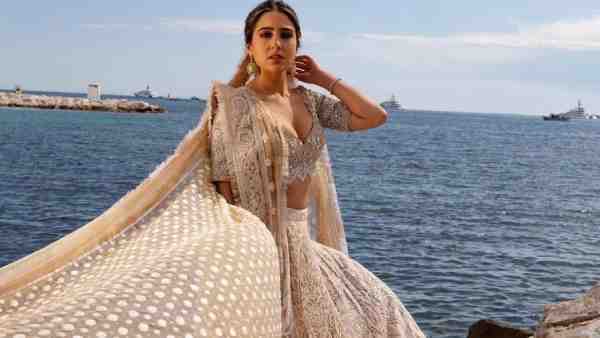 cannes-2023-sara-ali-khan-2nd-look-stuns-in-an-black-dress-post-red-carpet-lehenga-appearance
