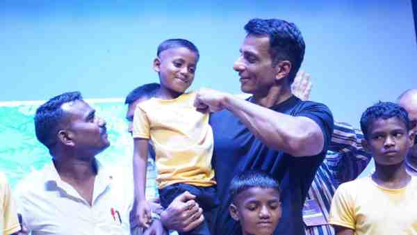 sonu-sood-to-establish-an-international-school-in-bihar-financing-more-than-10000-kids-in-country