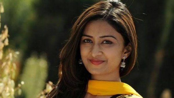 gunjan aka Farnaaz Shetty 