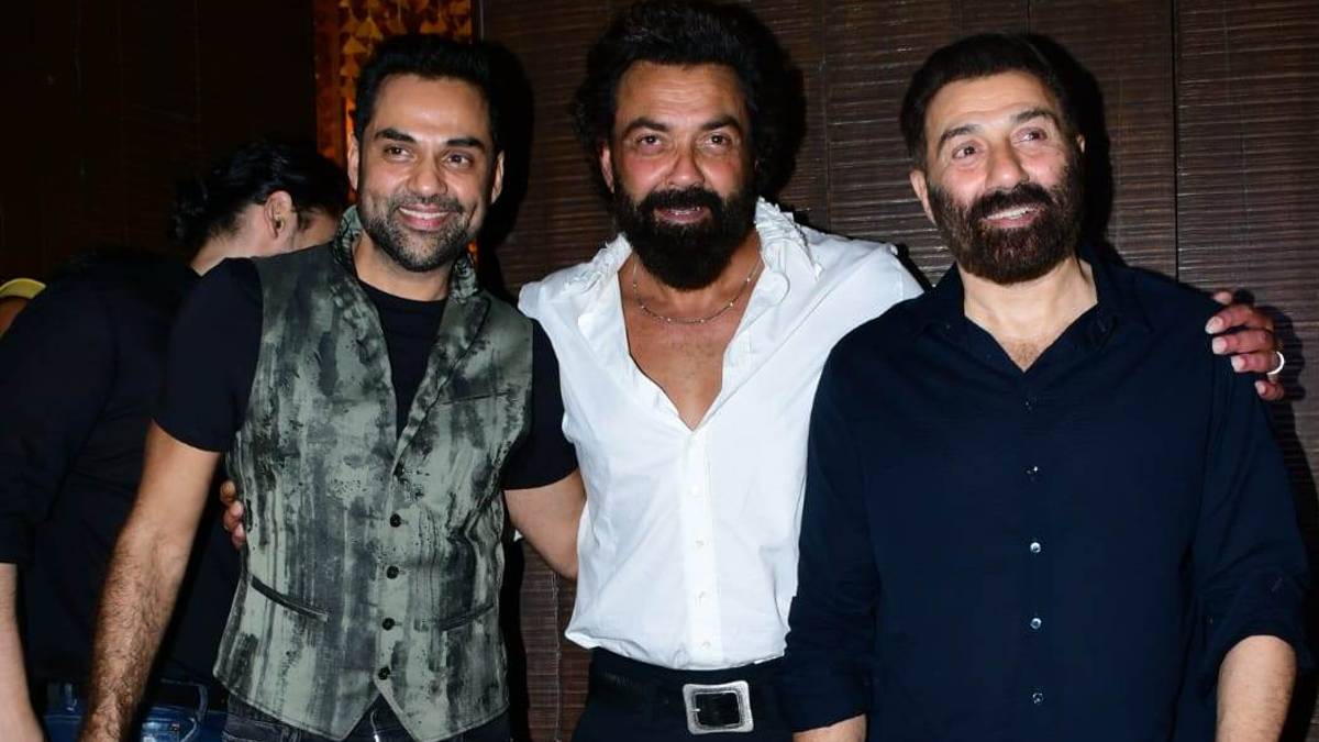 sunny-deol-bobby-deol-abhay-deol-pose-together-for-paps-at-karan-deol-s-pre-wedding-sangeet sunny-deol-bobby-deol-abhay-deol-pose-together-for-paps-at-karan-deol-s-pre-wedding-sangeet