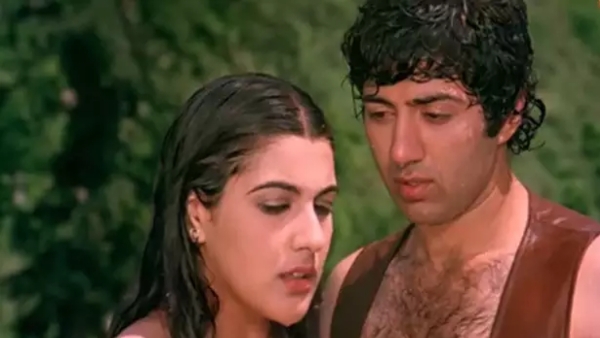 Sunny Deol Intimate Scene With Amrita Singh