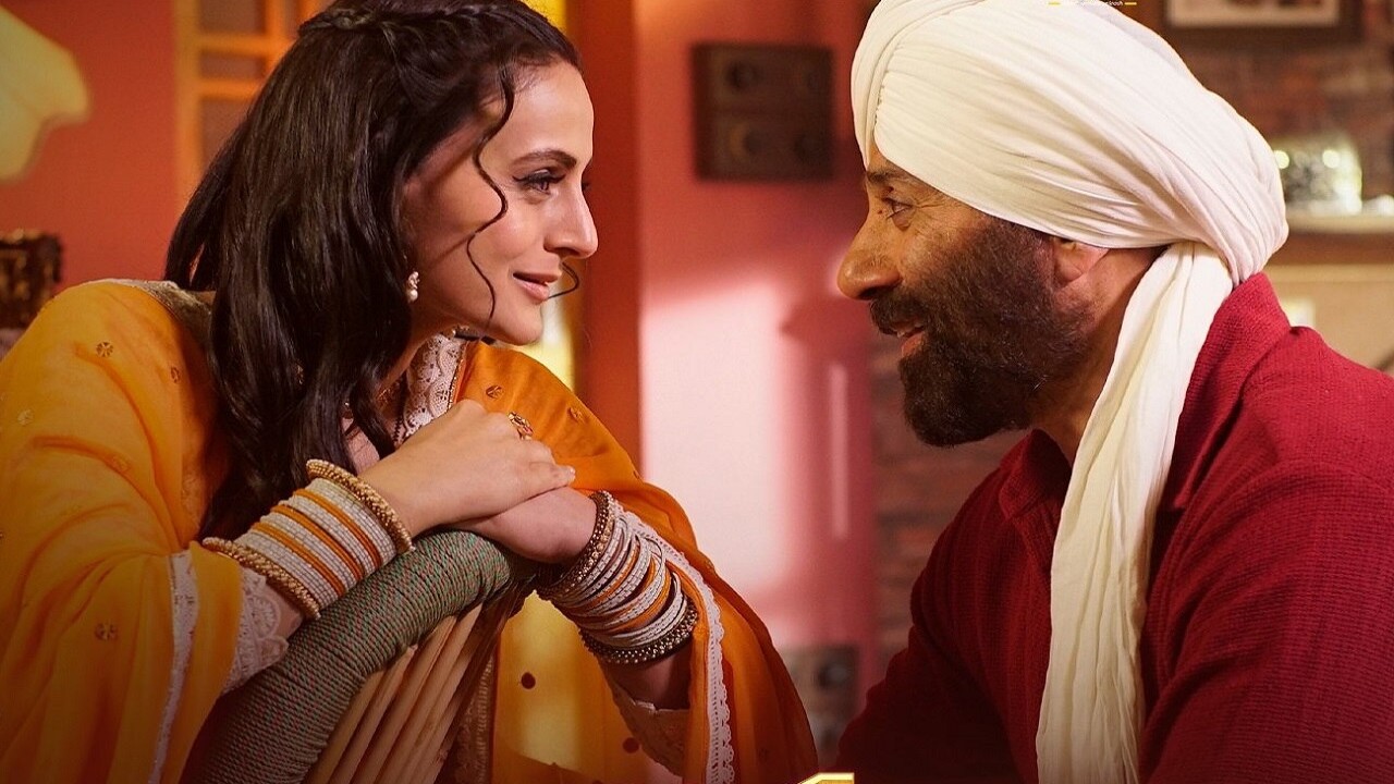 अमीषा पटेल ने 'गदर 2' के प्रोड्यूसर पर लगाए आरोप