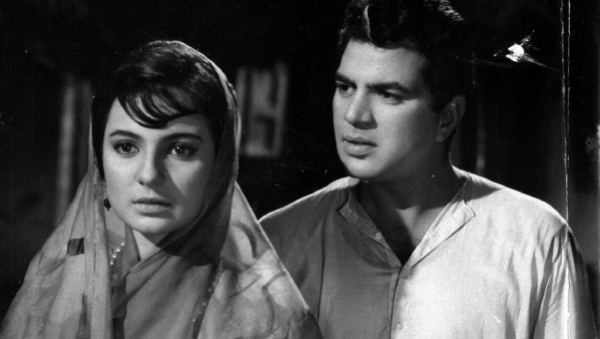 kajol-mom-tanuja-once-slapped-dharmendra-for-flirting-on-set-after-his-first-marriage-calls-besharam