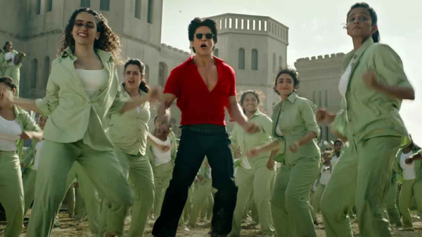 jawan-song-zinda-banda-shahrukh-khan-dancing-with-sanya-malhotra-priyamani-and-1000-female-artists
