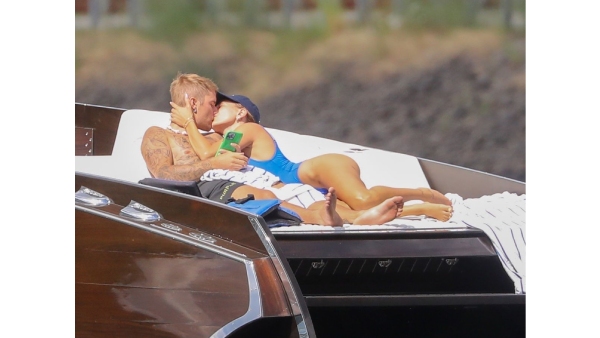 Hailey Bieber, Justin Bieber Hailey Bieber, Justin Bieber