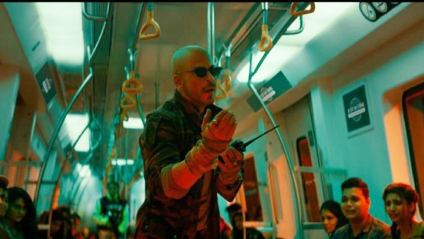 shahrukh-khan-turns-choreographer-for-jawan-beqarar-karke-his-first-video-doing-viral