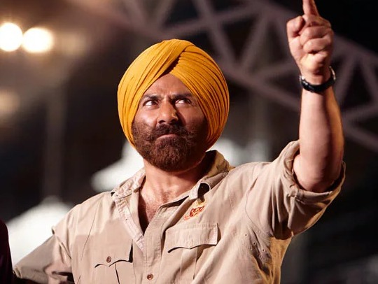 'गदर 2' संग 'ओएमजी 2' के क्लैश पर सनी देओल ने दिया बड़ा बयान, कहा तुलना करना गलत है...